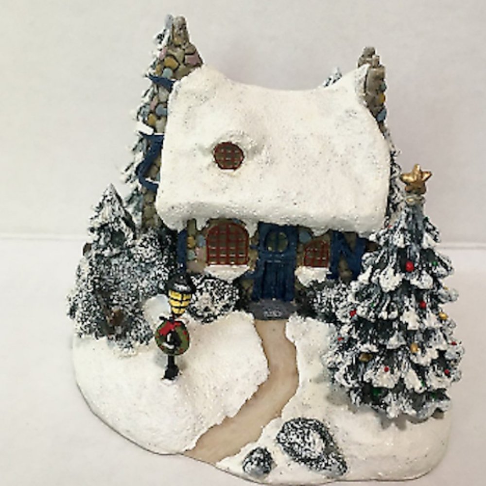 Thomas Kinkade Stonehearth Hutch House